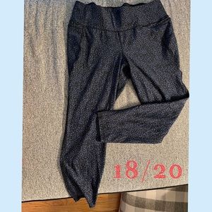 Livi Active 18/20 crop wicking